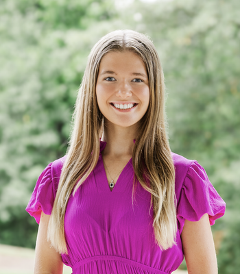 Portrait of Magen Roberts, REALTOR®, ABR, SFR, PSA.